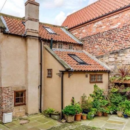 The Cow House - In The Heart Of Whitby Villa Eksteriør bilde
