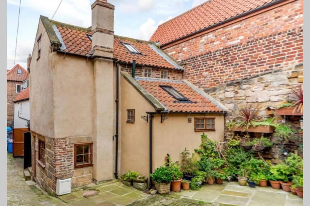 The Cow House - In The Heart Of Whitby Villa Eksteriør bilde