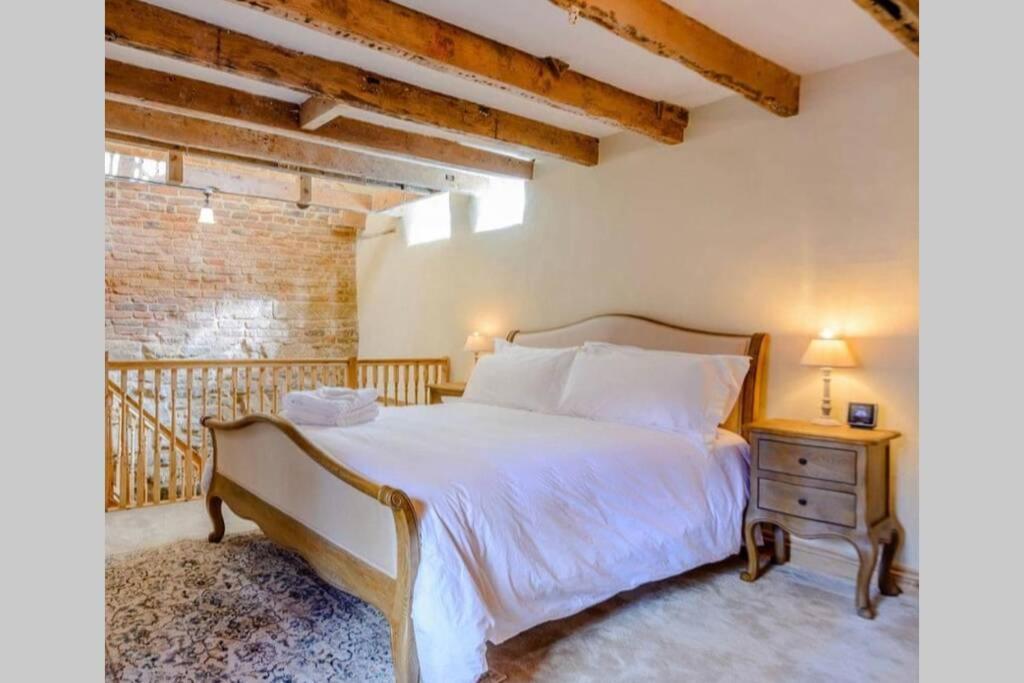 The Cow House - In The Heart Of Whitby Villa Eksteriør bilde