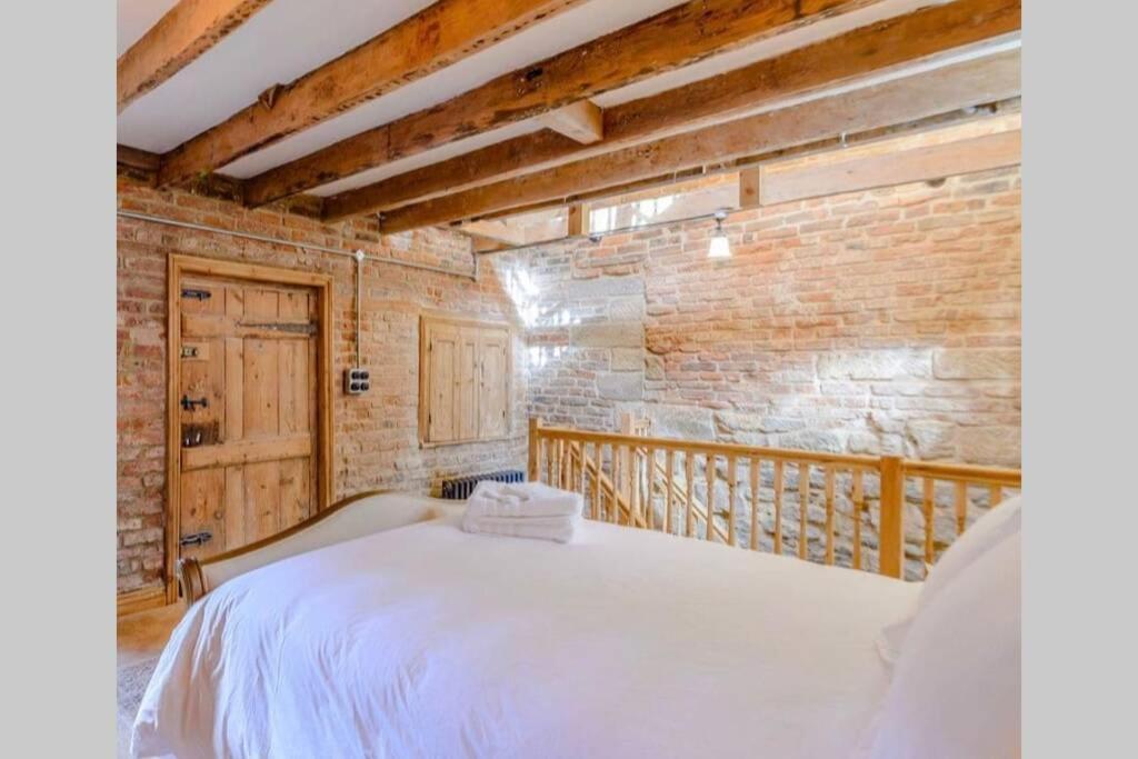 The Cow House - In The Heart Of Whitby Villa Eksteriør bilde